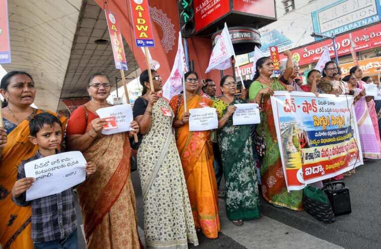 AIDWA, CITU protest beach liquor sales plan in Visakhapatnam