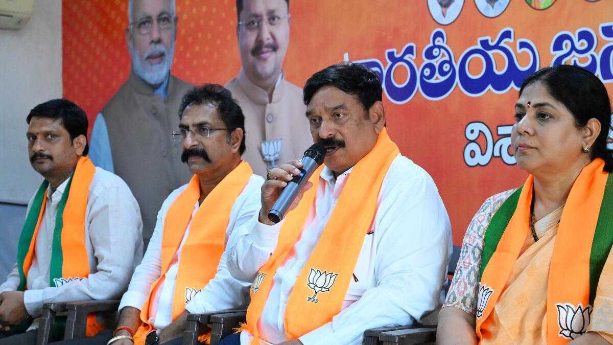 Visakhapatnam Airport Should Continue Domestic Operations After Bhogapuram Launch: BJP MLA