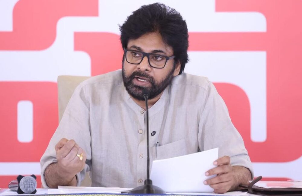 Pawan Kalyan cautions against divisive forces, stresses national unity
