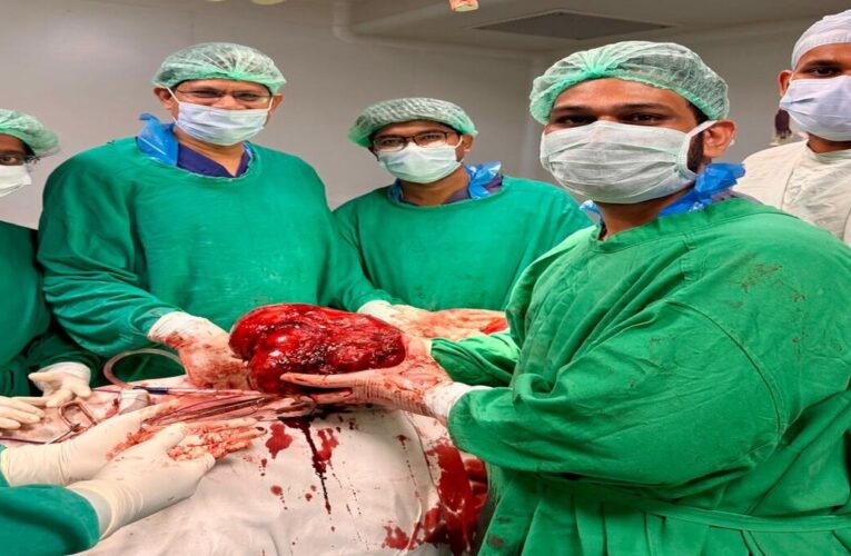 KGH Doctors Remove Rare 4.5 kg Adrenal Tumours in High-Risk Surgery