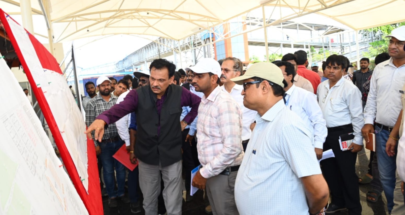 SCR GM inspects Visakhapatnam–Ichchapuram section