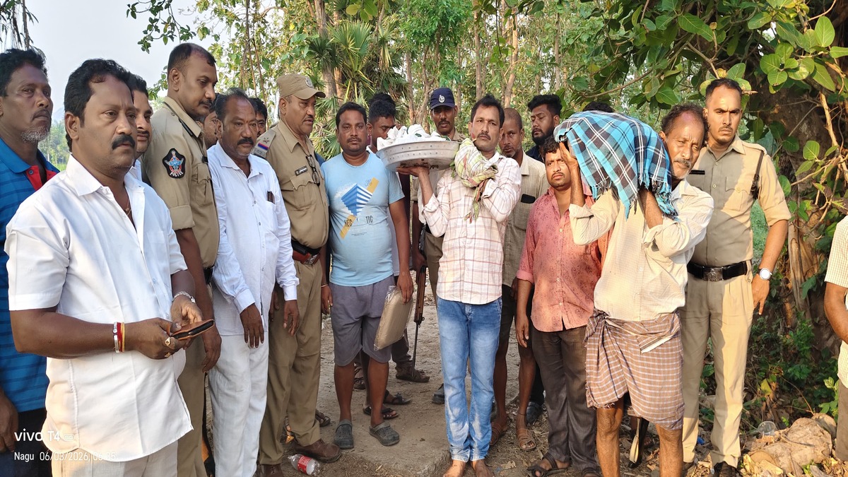 Anakapalli police facilitate parole for detainee to attend son's funeral