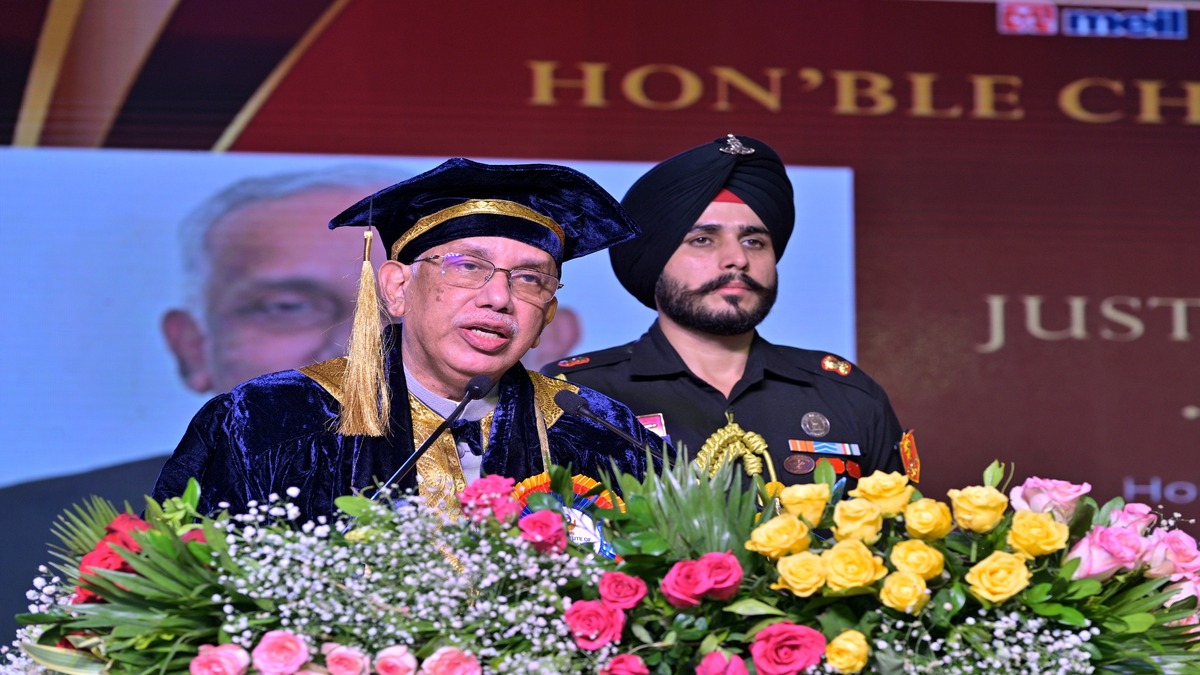 Governor calls for innovation, lifelong learning in healthcare