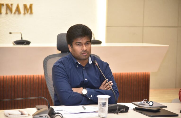 Young professionals urged to improve public service delivery