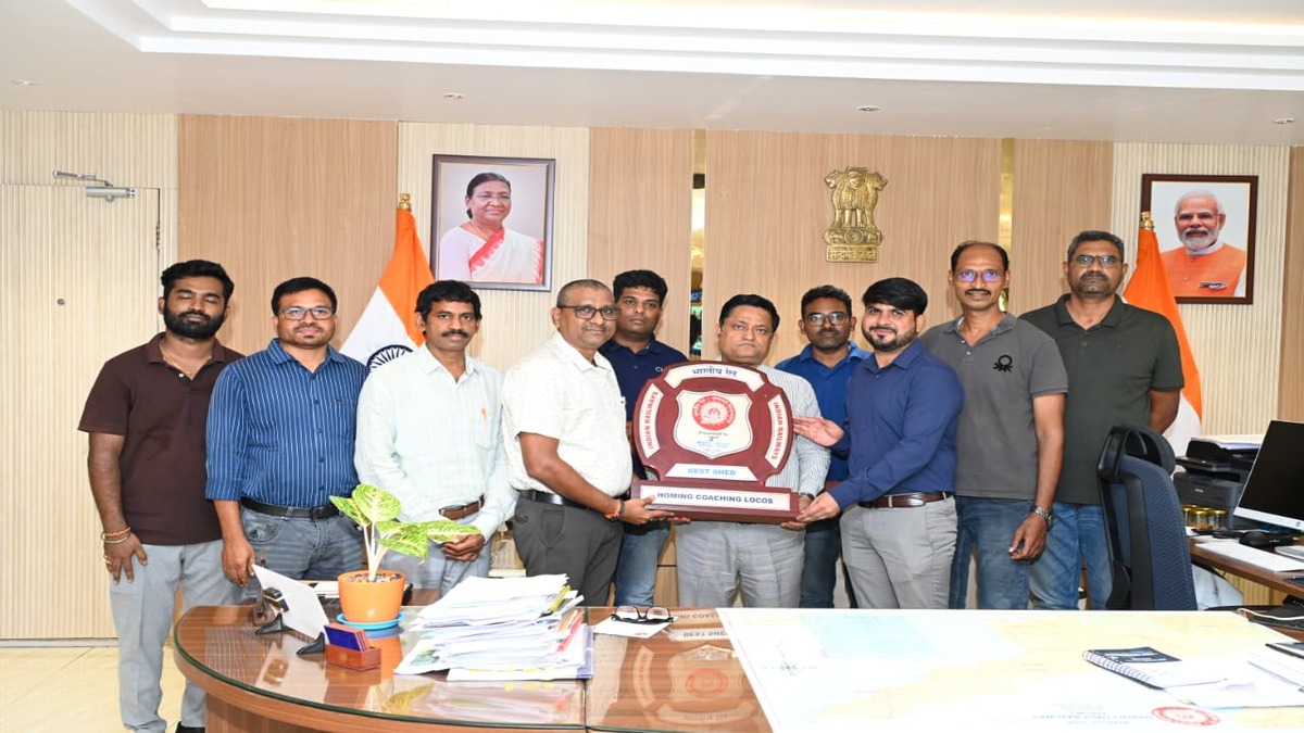 Vizag loco sheds bag national honours for maintenance excellence