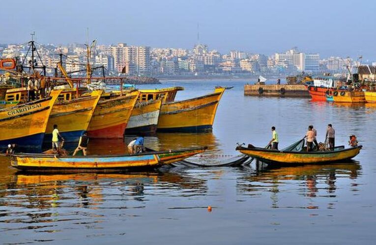 Most AP fishermen keep transponders switched off, officials concerned