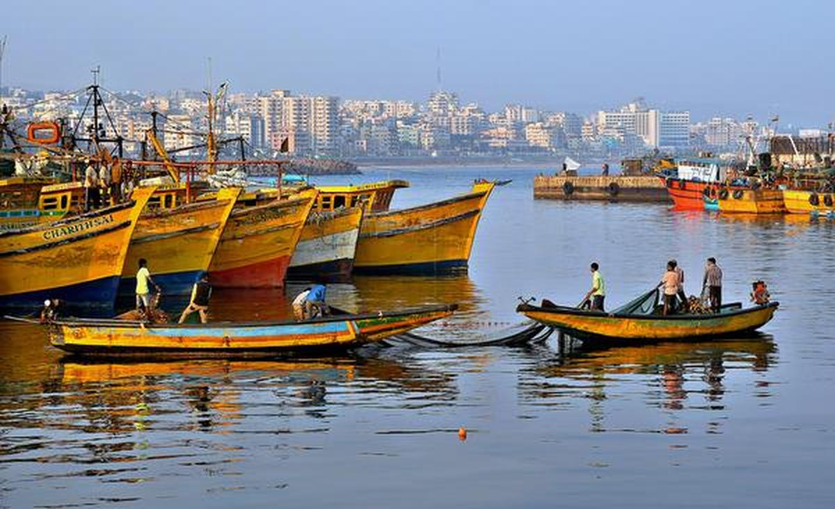 Most AP fishermen keep transponders switched off, officials concerned