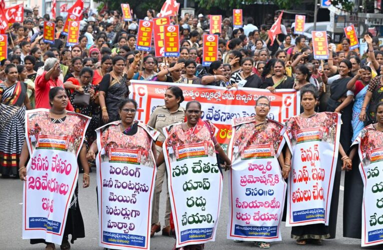 Anganwadi Workers Rally for Wage Revision