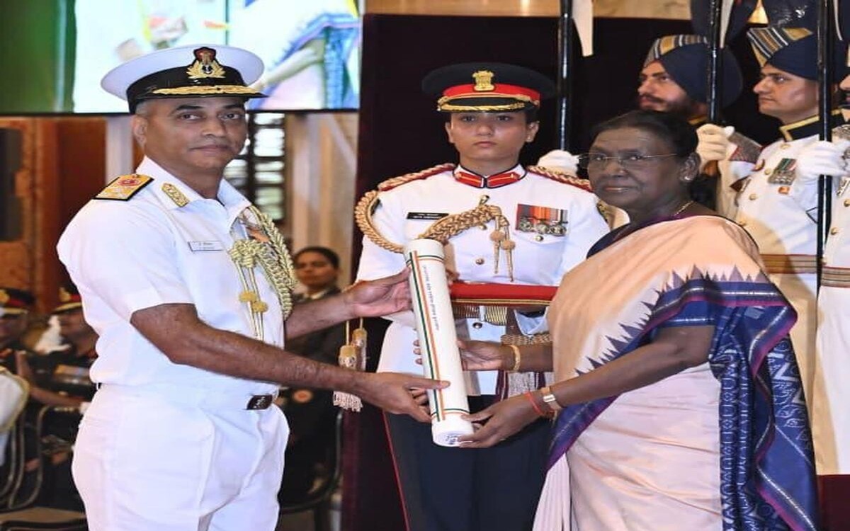 Vice Admiral K. Srinivas conferred Ati Vishisht Seva Medal
