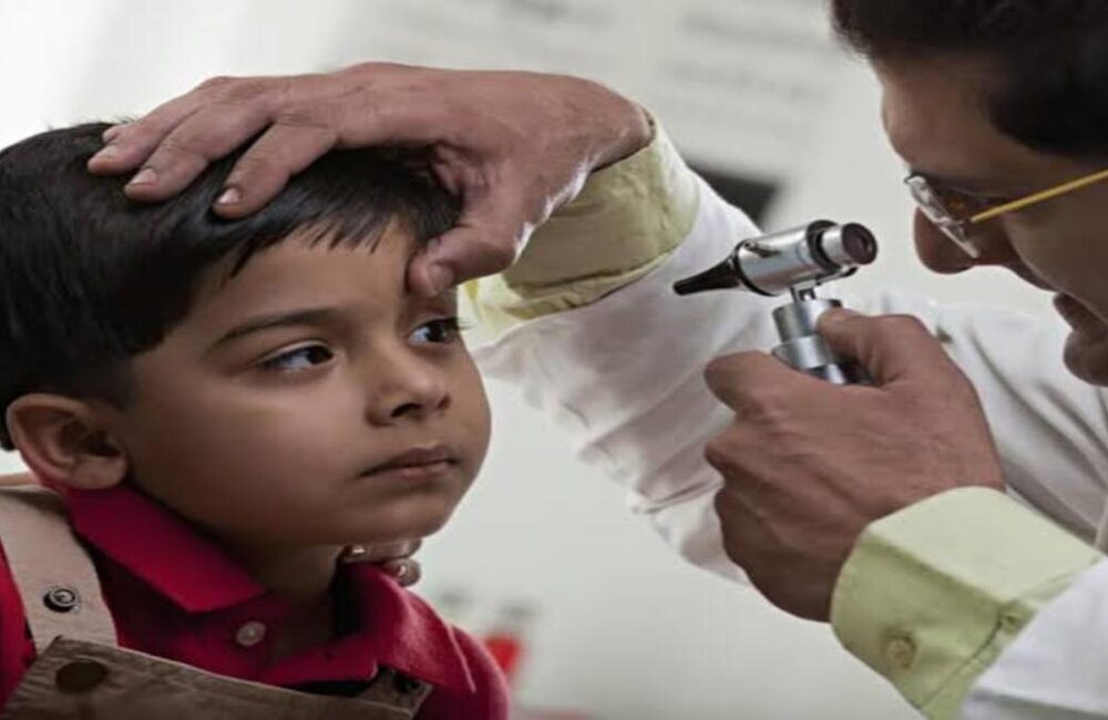 Screen time linked to rise in eye disorders among children, say doctors