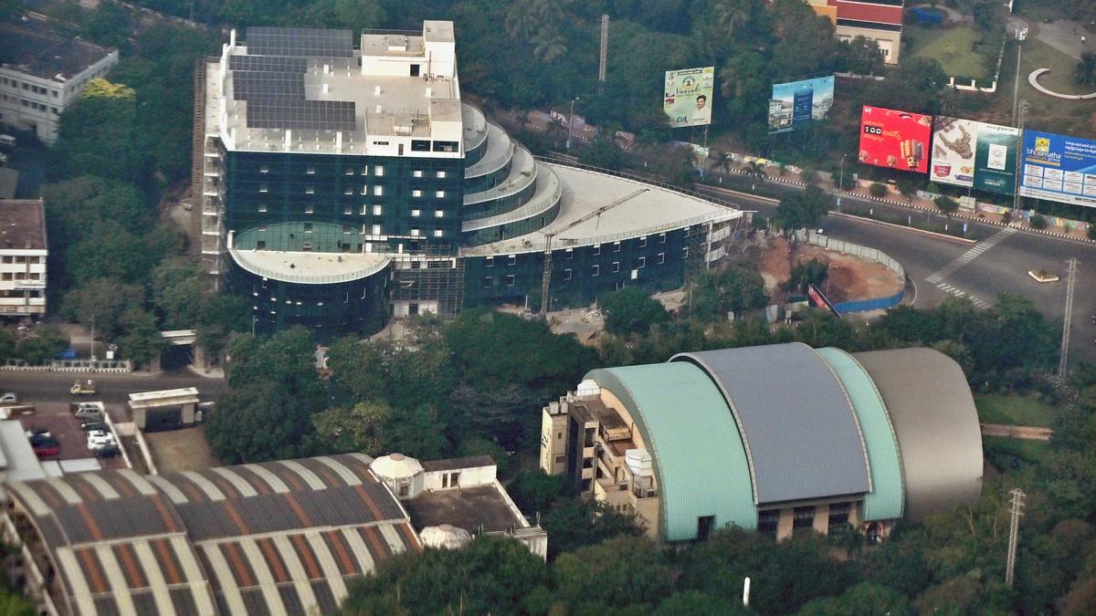 One Year After Inauguration, MLCP Still Shut