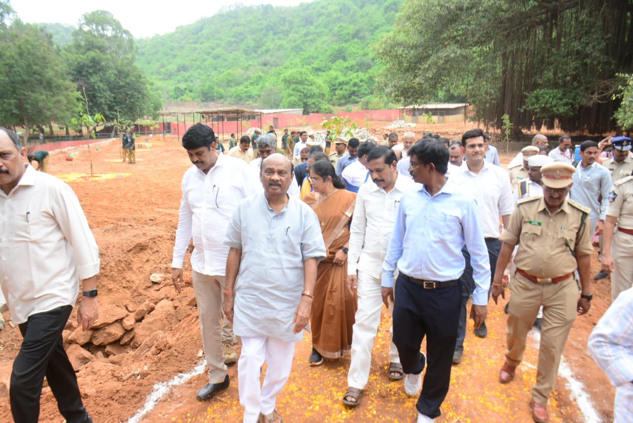 AP Speaker pitches for Mandai-style makeover of Visakhapatnam zoo