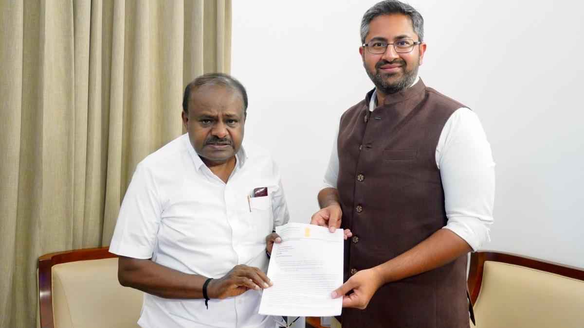 Visakhapatnam MP seeks early release of pending VRS dues for RINL retirees