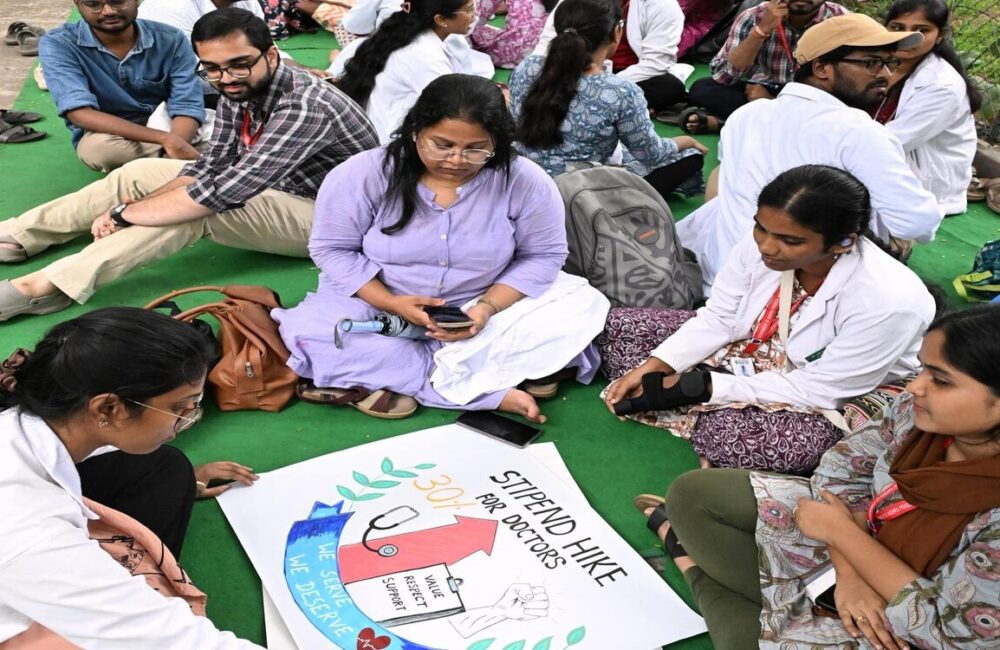 Junior doctors’ protest enters eighth day at KGH