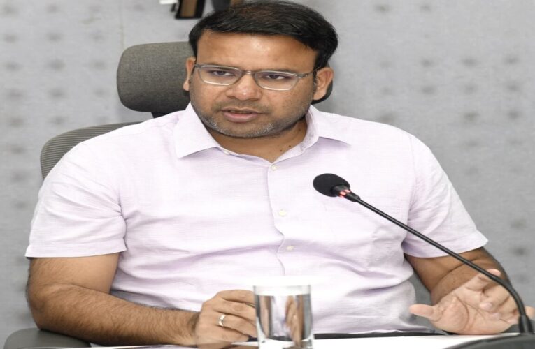 GVMC chief asks officials to prepare action plan for city development
