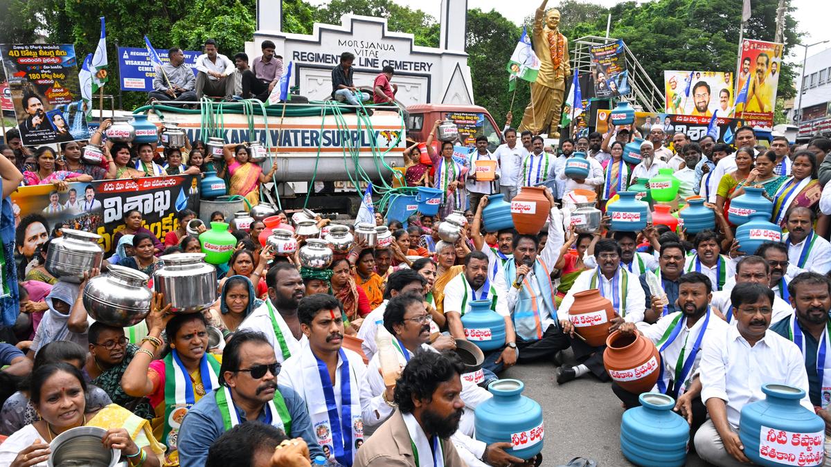 Water crisis triggers protest in Vizag