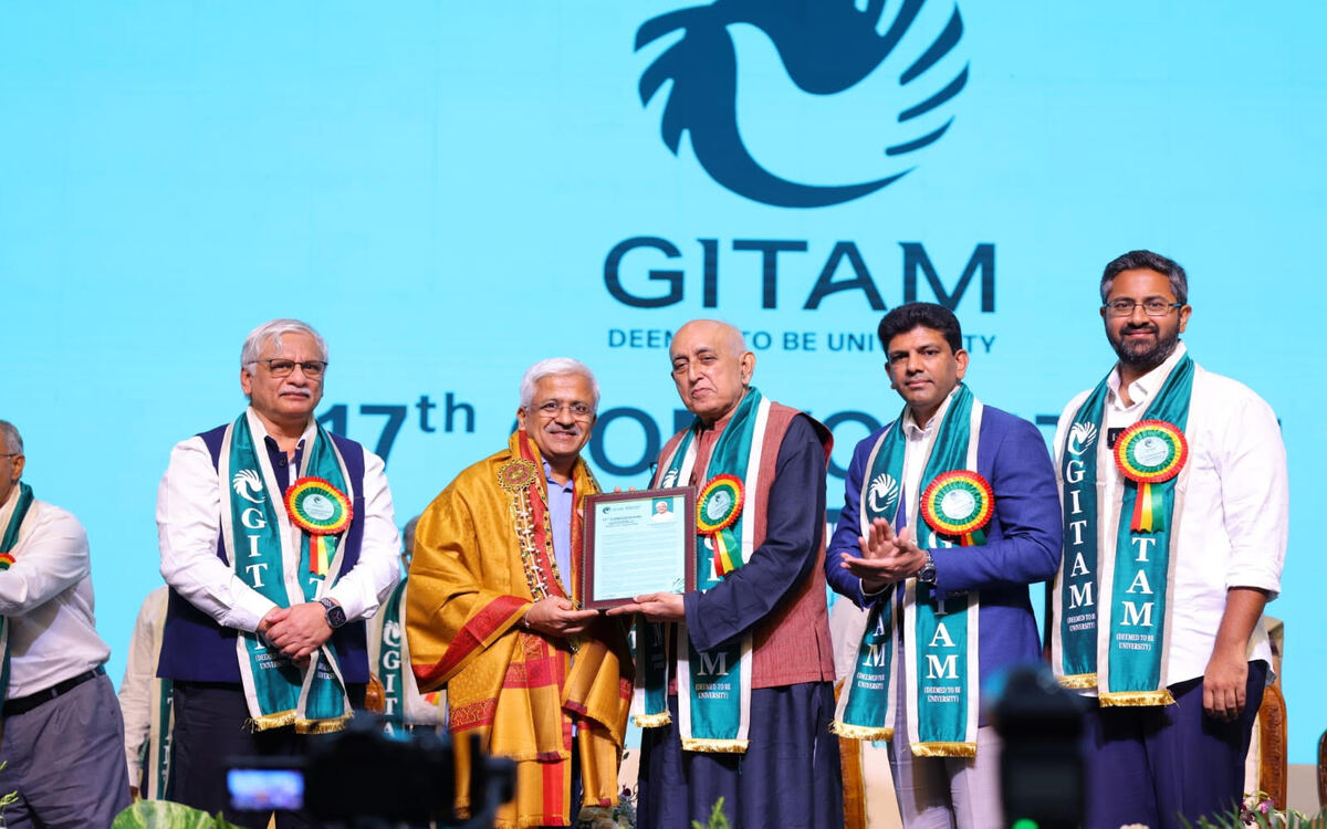 GITAM awards degrees to 3,052 students at 17th convocation