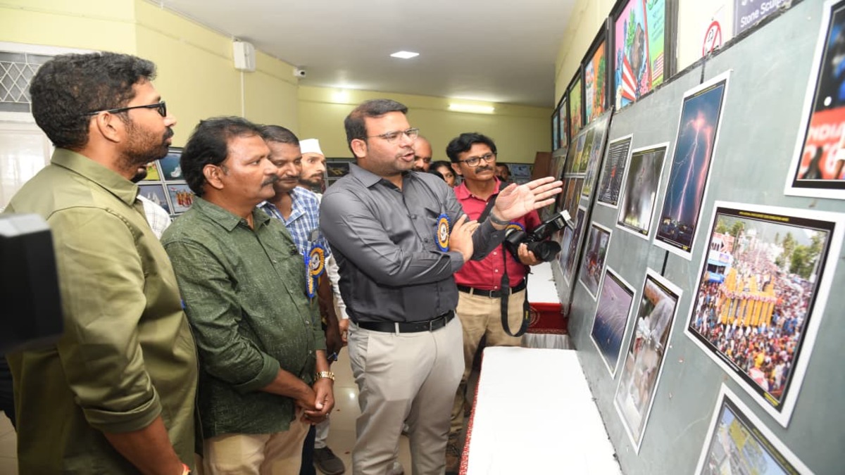 Photographs preserve history, social fabric for posterity: GVMC Commissioner