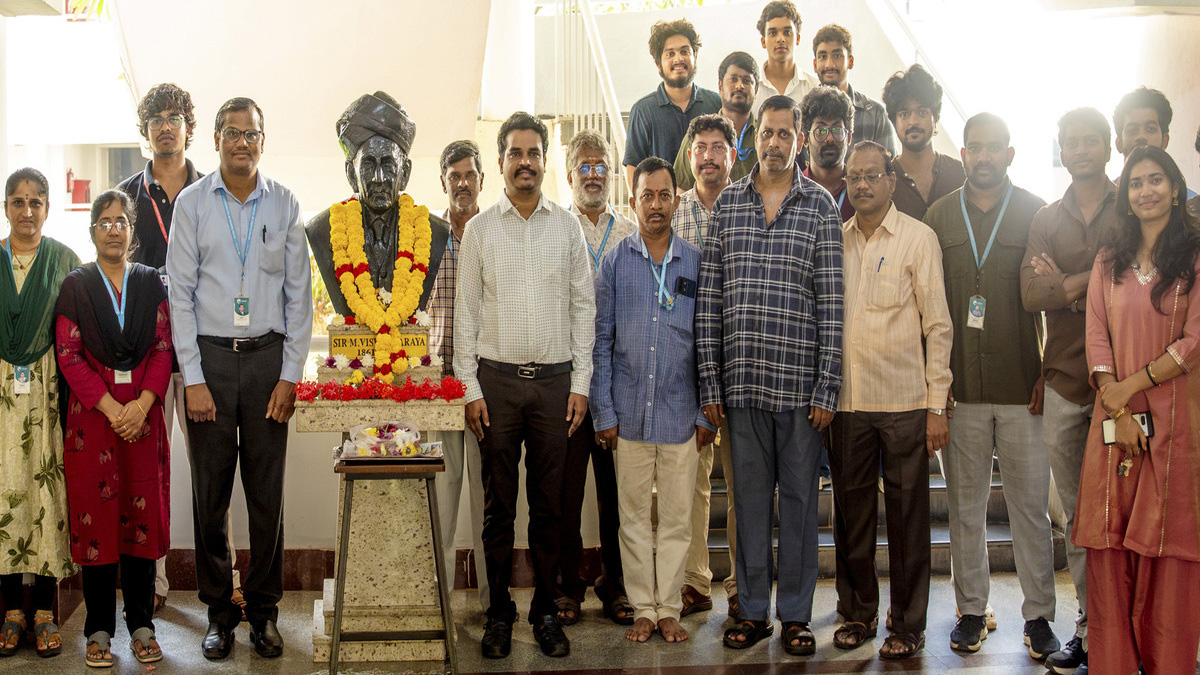 Visakhapatnam poised to emerge as major economic hub: VMRDA Chief Engineer