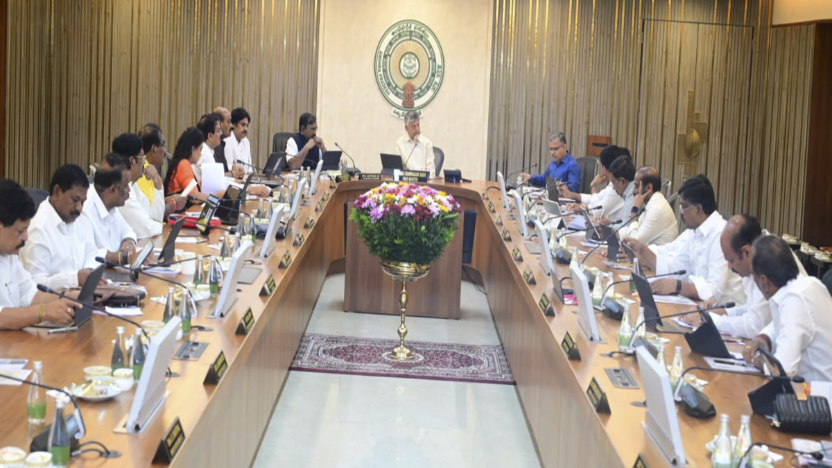 CM reviews rain situation, asks officials to remain vigilant